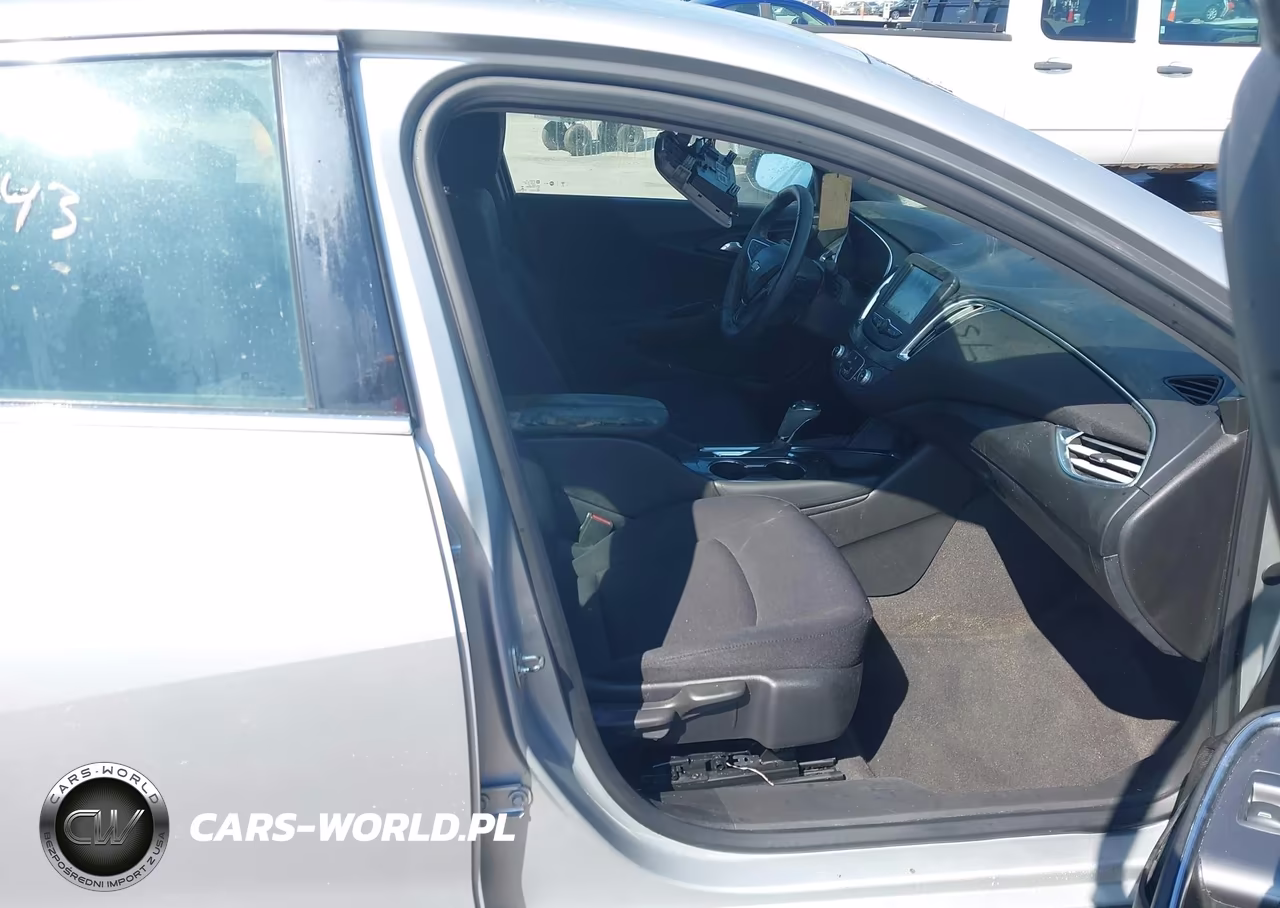 2018 Chevrolet Malibu Lt VIN:1G1ZD5ST1JF117691 - 5