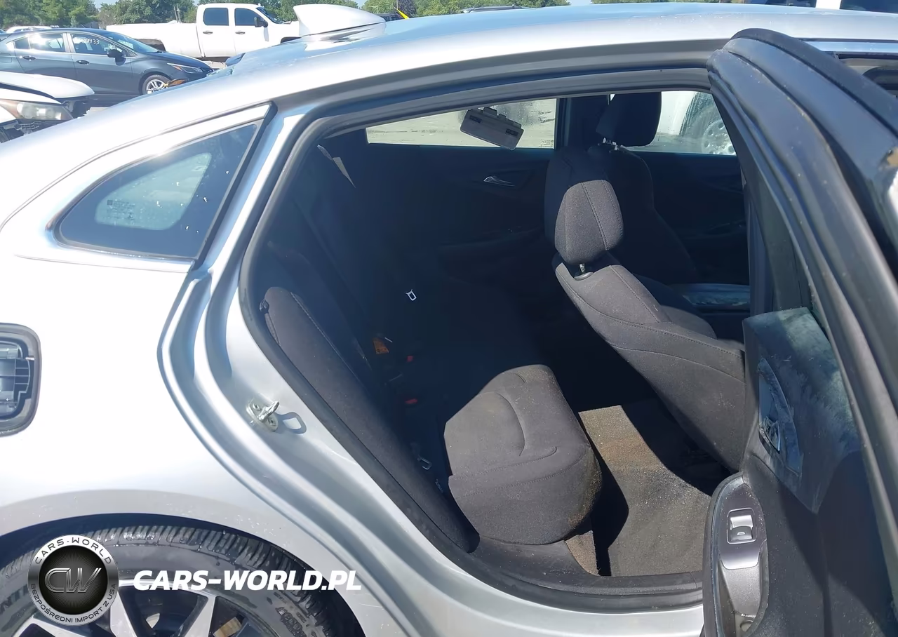 2018 Chevrolet Malibu Lt VIN:1G1ZD5ST1JF117691 - 8