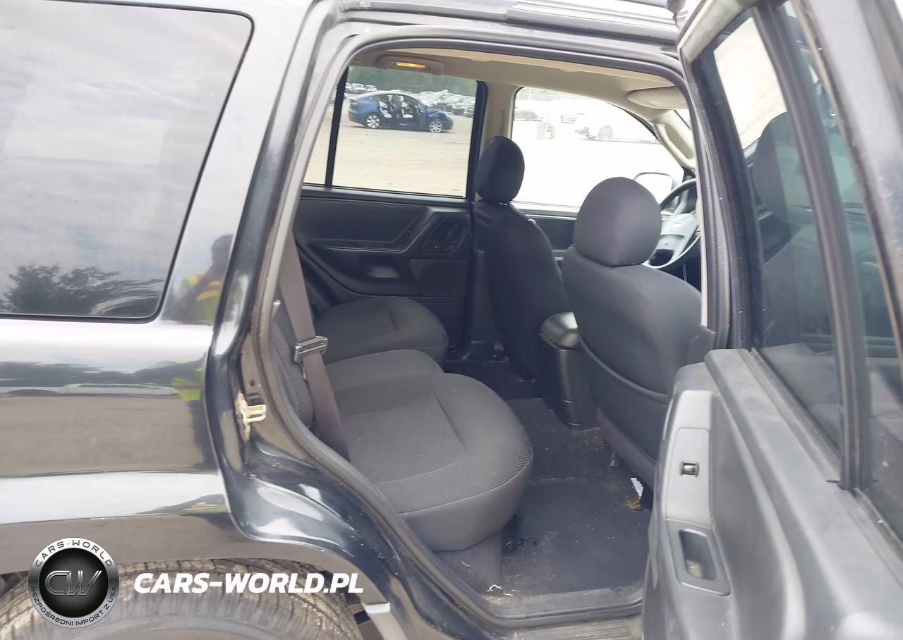 2004 Jeep Grand Cherokee Laredo VIN:1J4GX48S44C122401 - 8