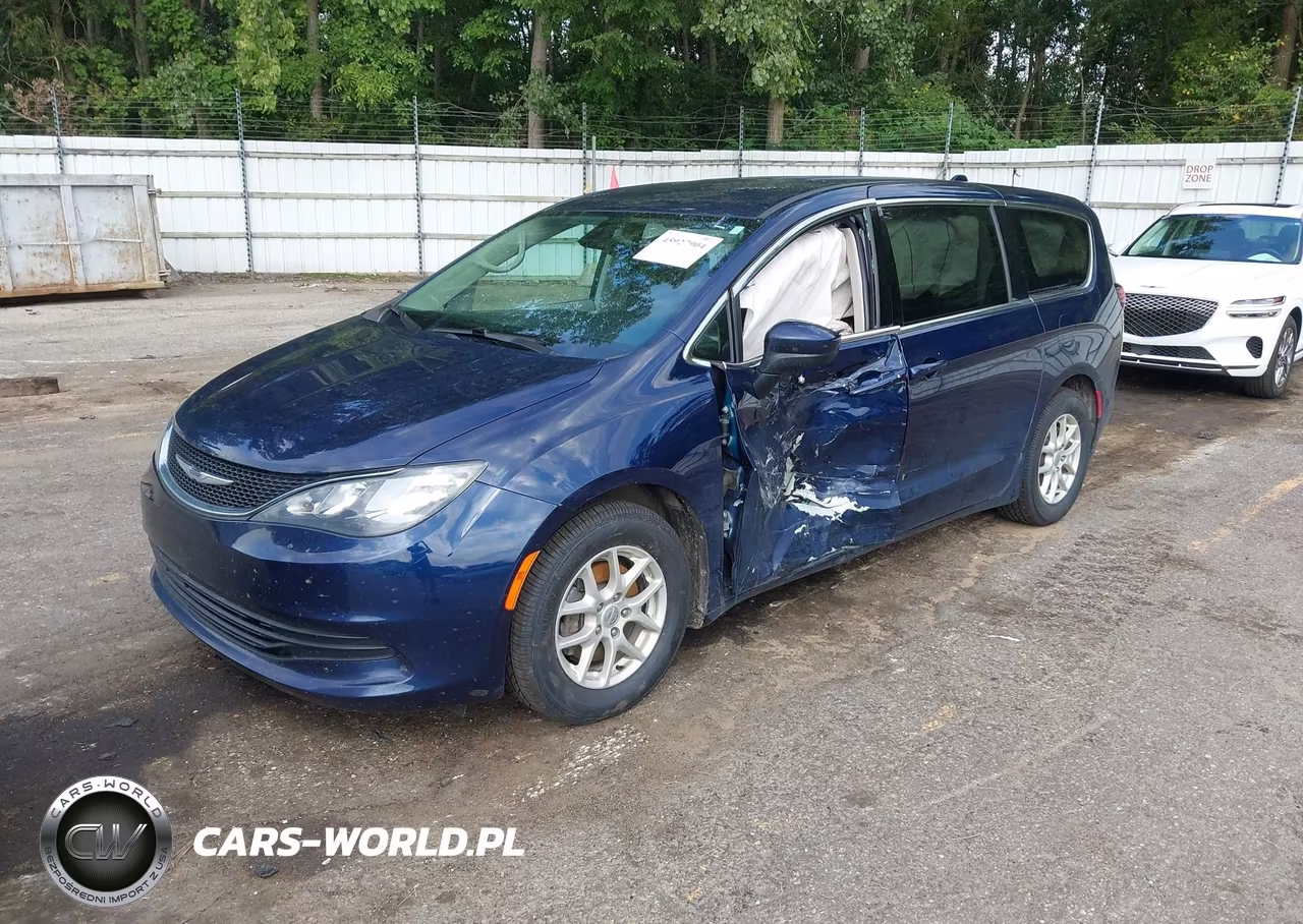 2017 Chrysler Pacifica Touring VIN:2C4RC1DG3HR571608 - 2