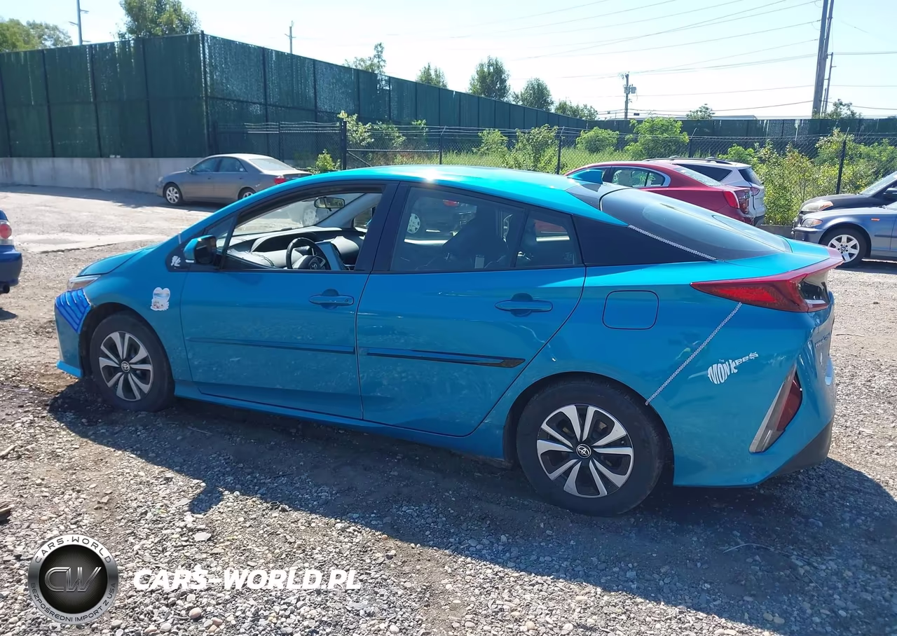 2017 Toyota Prius Prime Premium VIN:JTDKARFP2H3055610 - 13