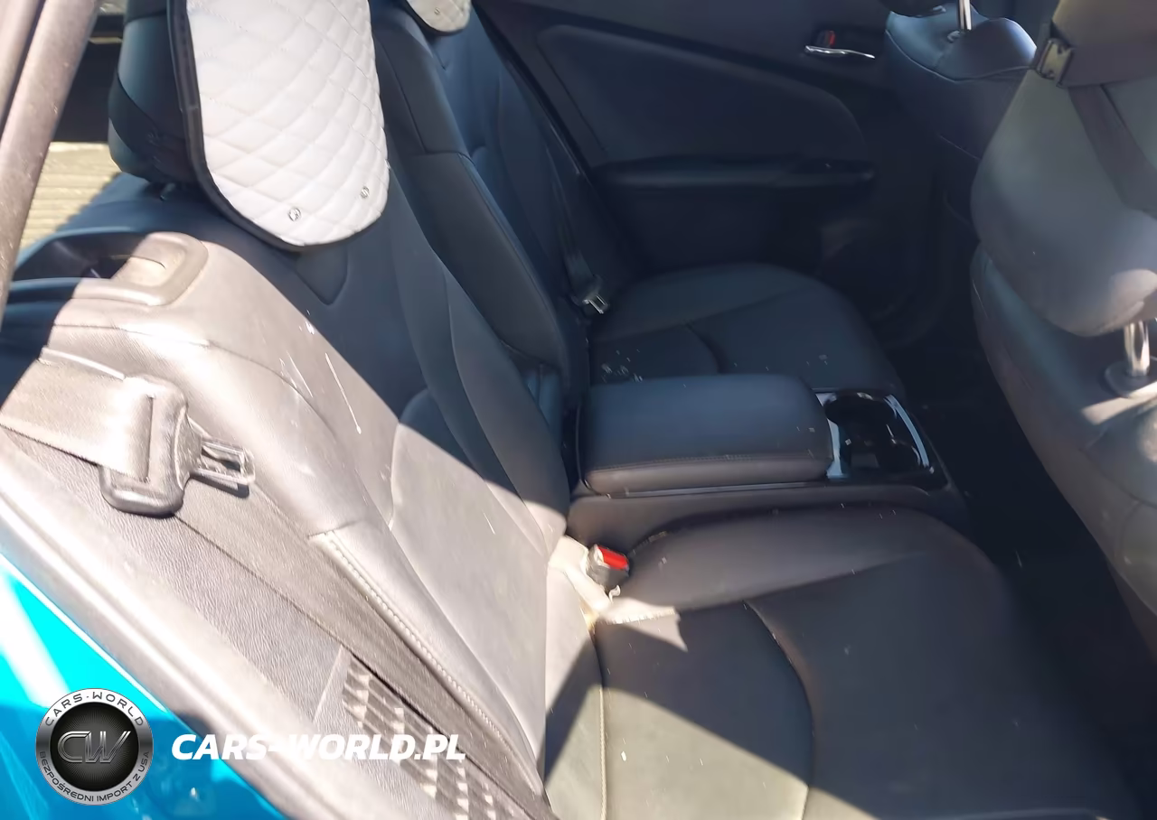 2017 Toyota Prius Prime Premium VIN:JTDKARFP2H3055610 - 8