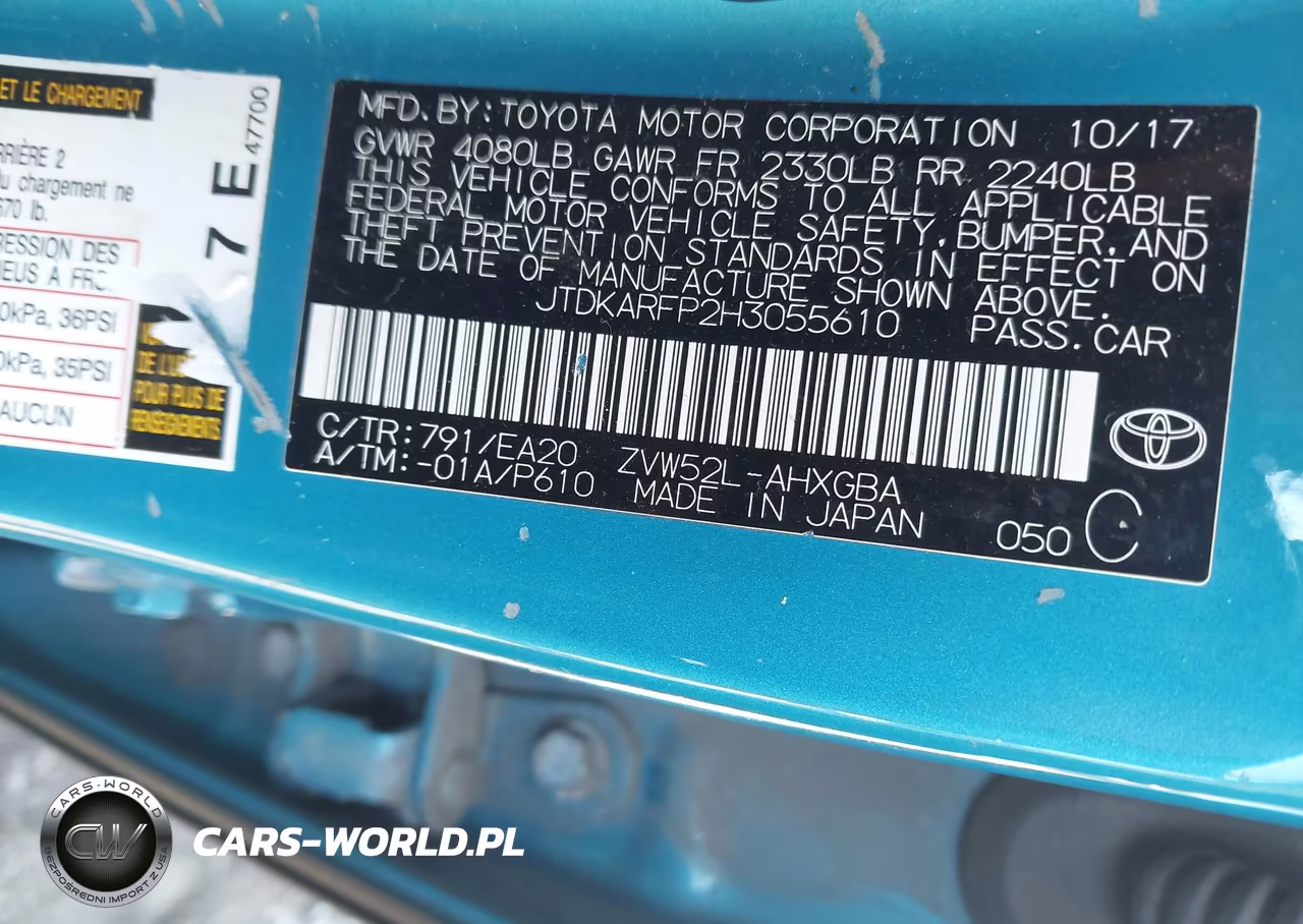 2017 Toyota Prius Prime Premium VIN:JTDKARFP2H3055610 - 9