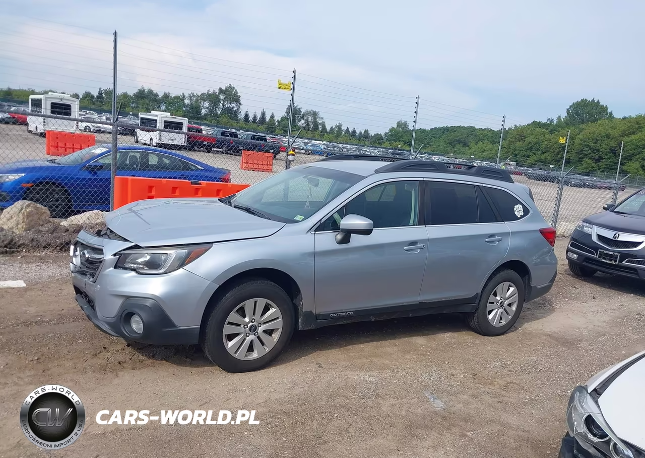 2018 Subaru Outback 2.5I Premium VIN:4S4BSACC4J3291323 - 14