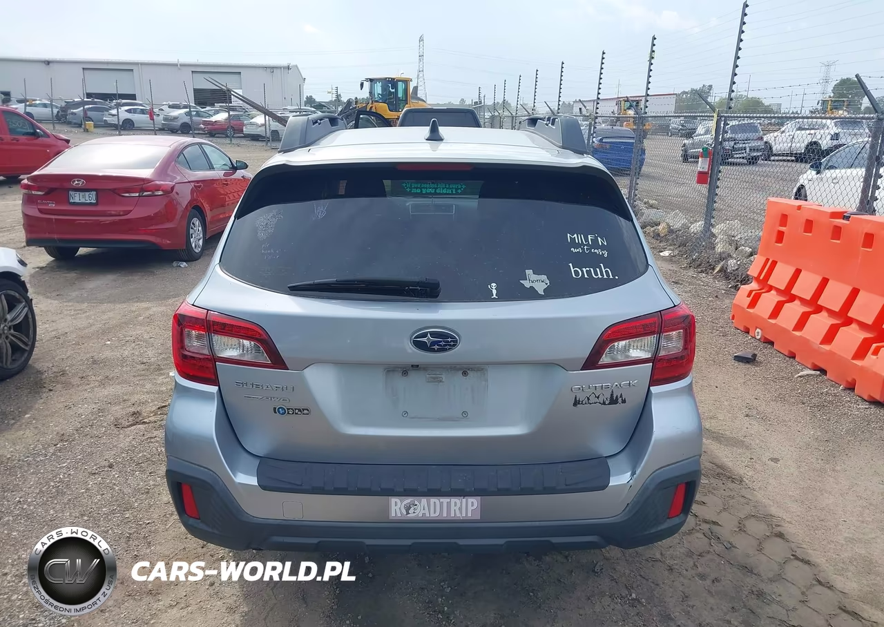 2018 Subaru Outback 2.5I Premium VIN:4S4BSACC4J3291323 - 16