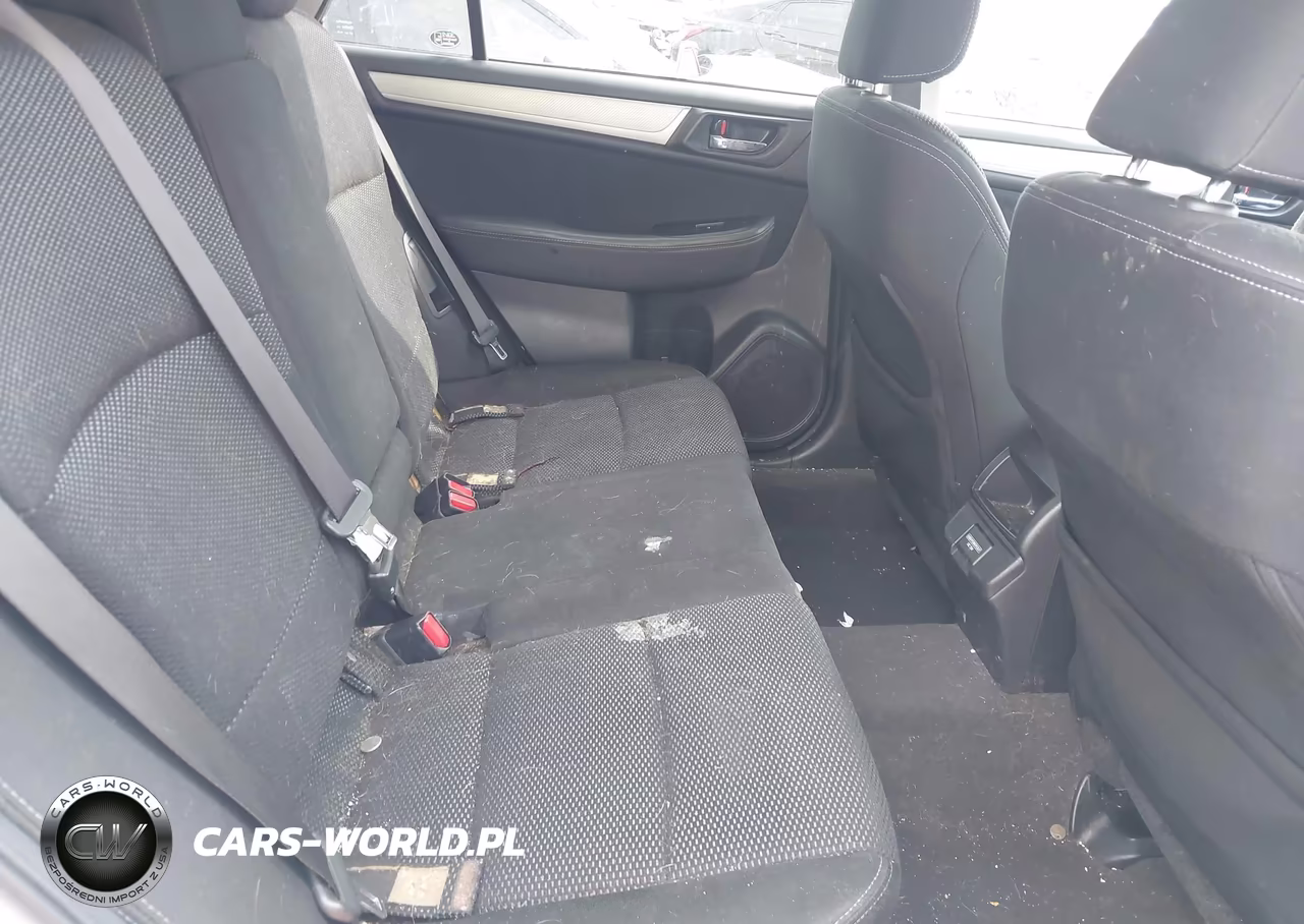 2018 Subaru Outback 2.5I Premium VIN:4S4BSACC4J3291323 - 8