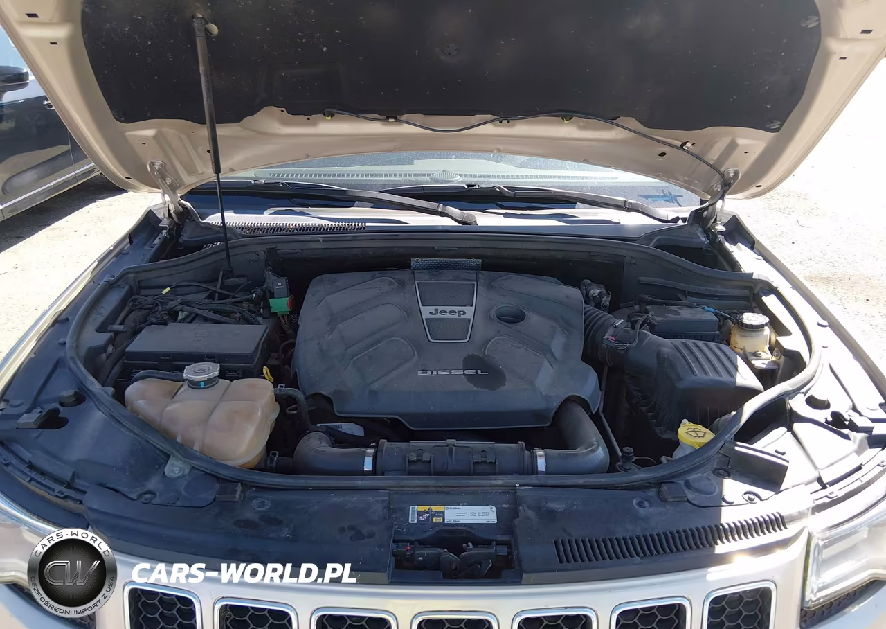 2014 Jeep Grand Cherokee Overland VIN:1C4RJFCMXEC393520 - 10