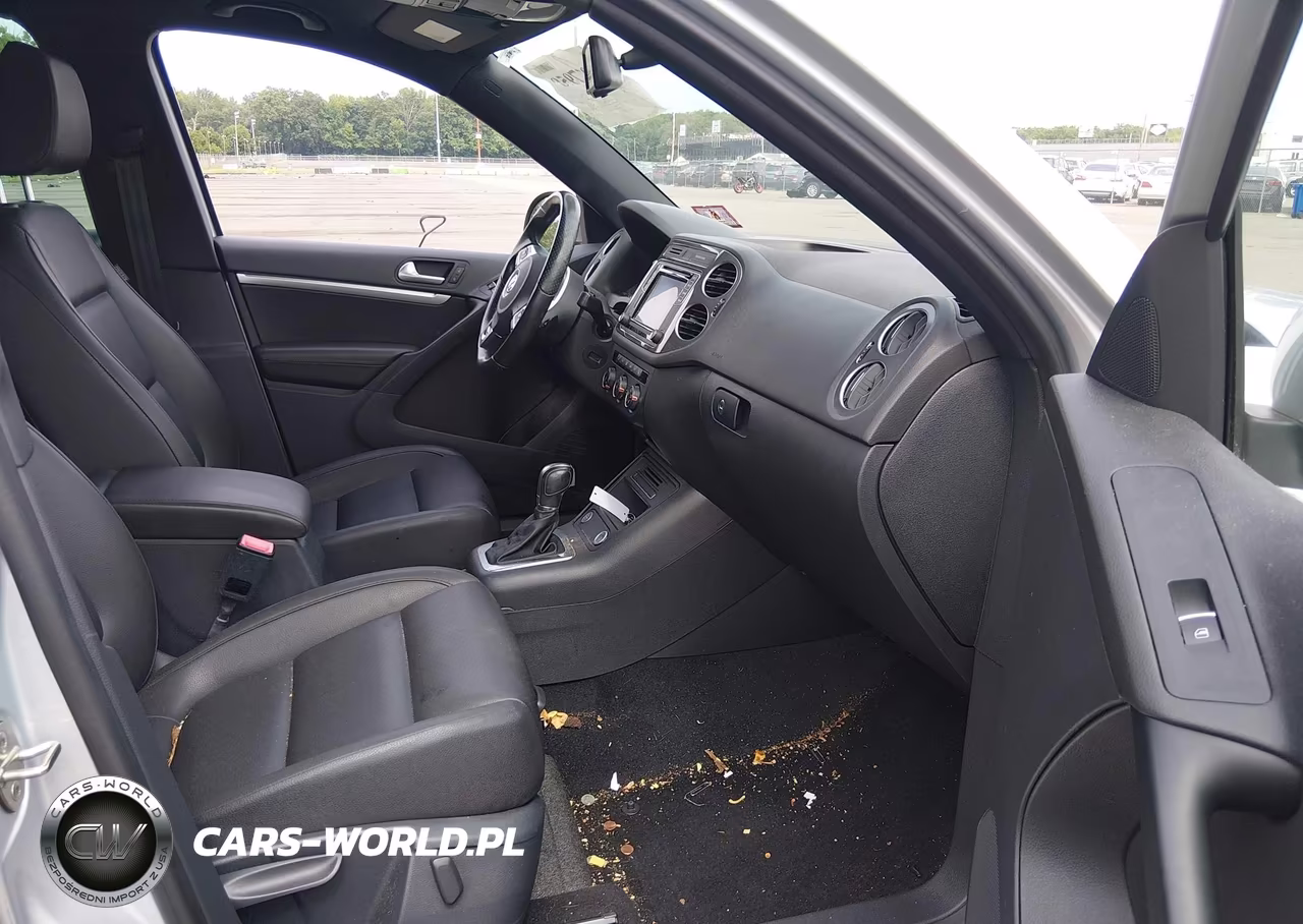2016 Volkswagen Tiguan R-Line VIN:WVGBV7AX9GW010575 - 5