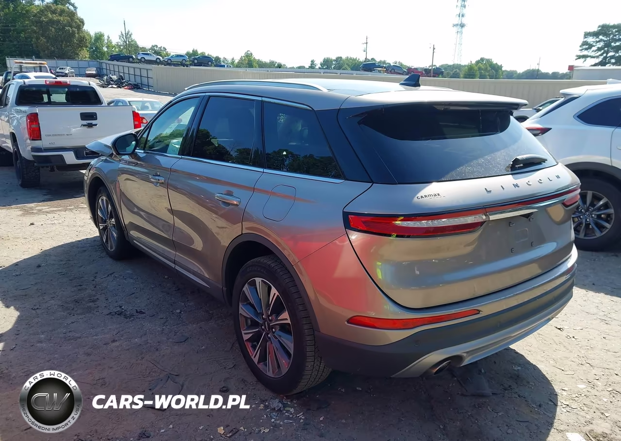 2021 Lincoln Corsair Reserve VIN:5LMCJ2C93MUL00610 - 3