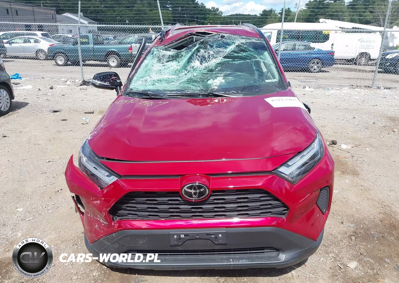 2025 Toyota Rav4 Xle VIN:2T3P1RFV5SW615788 - 13