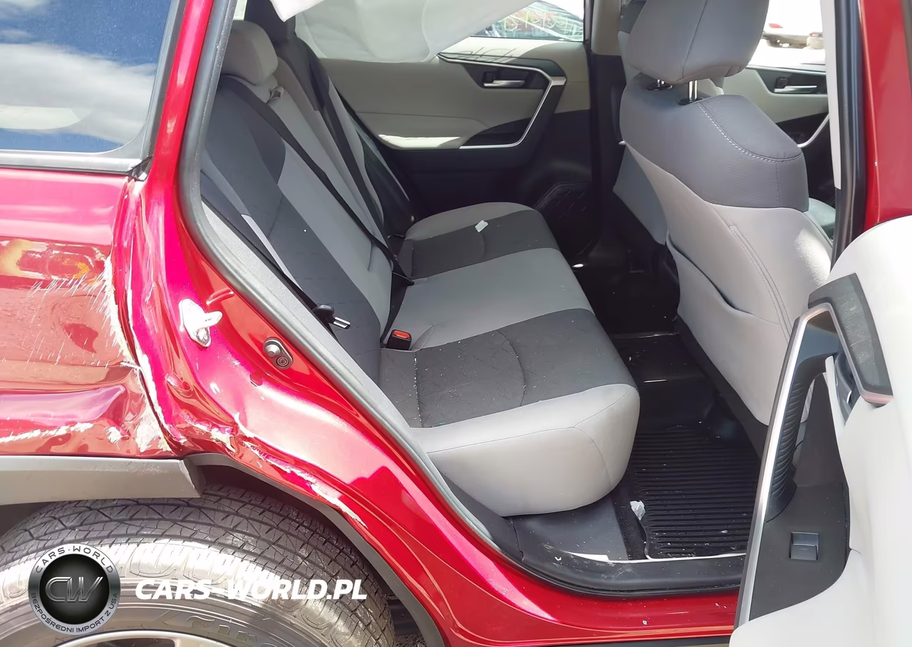 2025 Toyota Rav4 Xle VIN:2T3P1RFV5SW615788 - 8