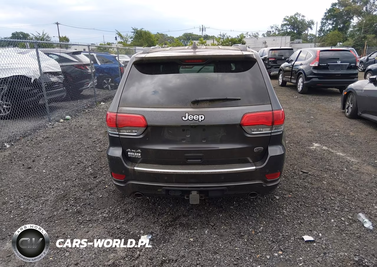 2015 Jeep Grand Cherokee Overland VIN:1C4RJFCG4FC609857 - 16