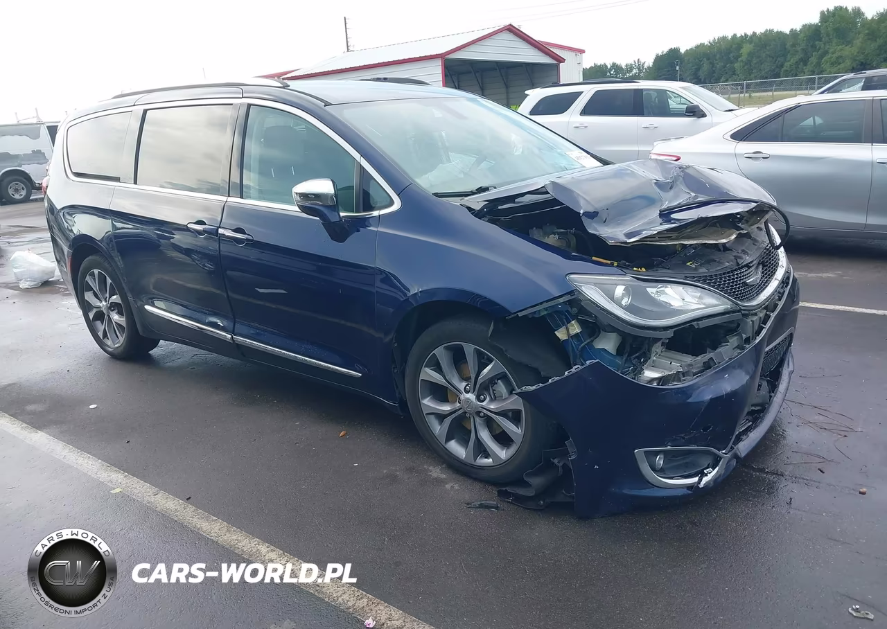 2017 Chrysler Pacifica Limited VIN:2C4RC1GG6HR599723 - 1