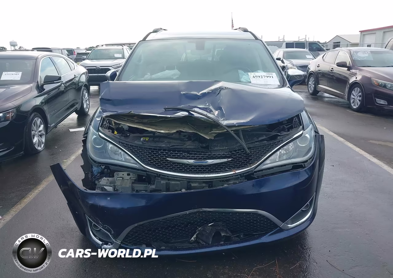 2017 Chrysler Pacifica Limited VIN:2C4RC1GG6HR599723 - 12