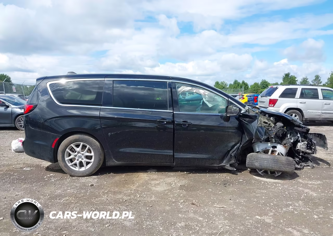 2025 Chrysler Voyager Lx VIN:2C4RC1CG4SR523706 - 14