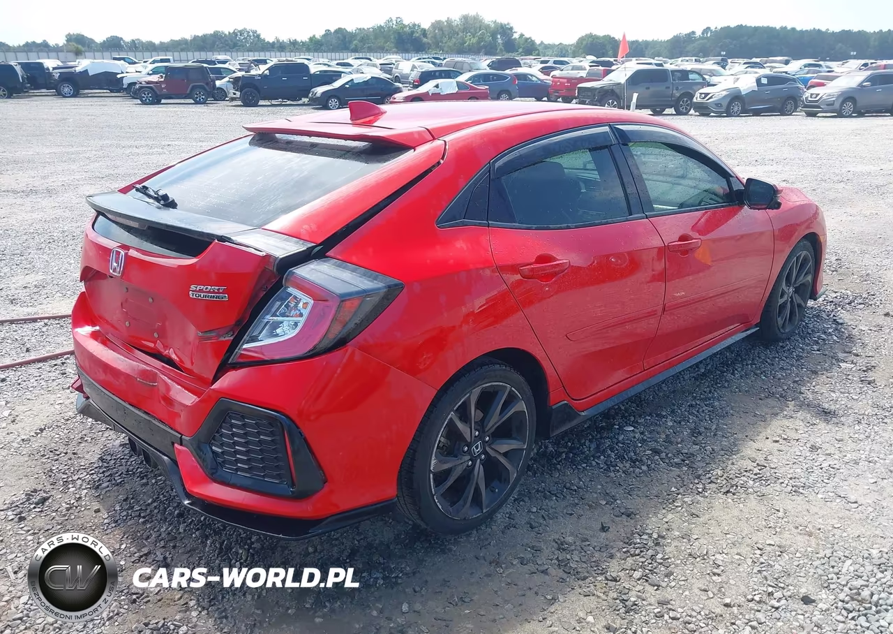 2018 Honda Civic Sport Touring VIN:SHHFK7H98JU222044 - 4