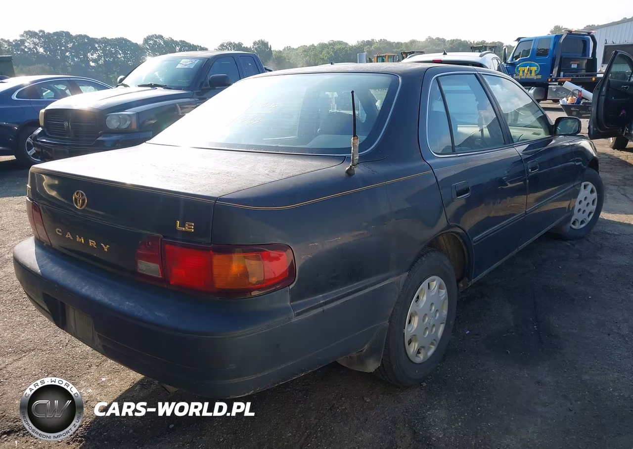 1995 Toyota Camry Le VIN:4T1SK12E3SU892799 - 4