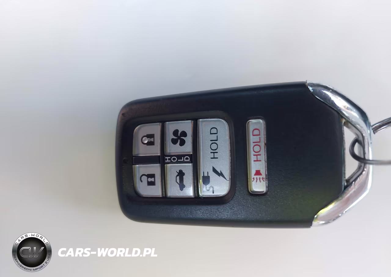 2018 Honda Clarity Plug-In Hybrid Touring VIN:JHMZC5F32JC017846 - 11