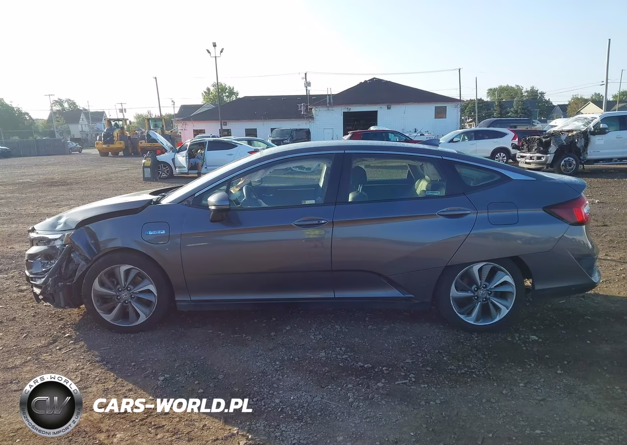 2018 Honda Clarity Plug-In Hybrid Touring VIN:JHMZC5F32JC017846 - 15