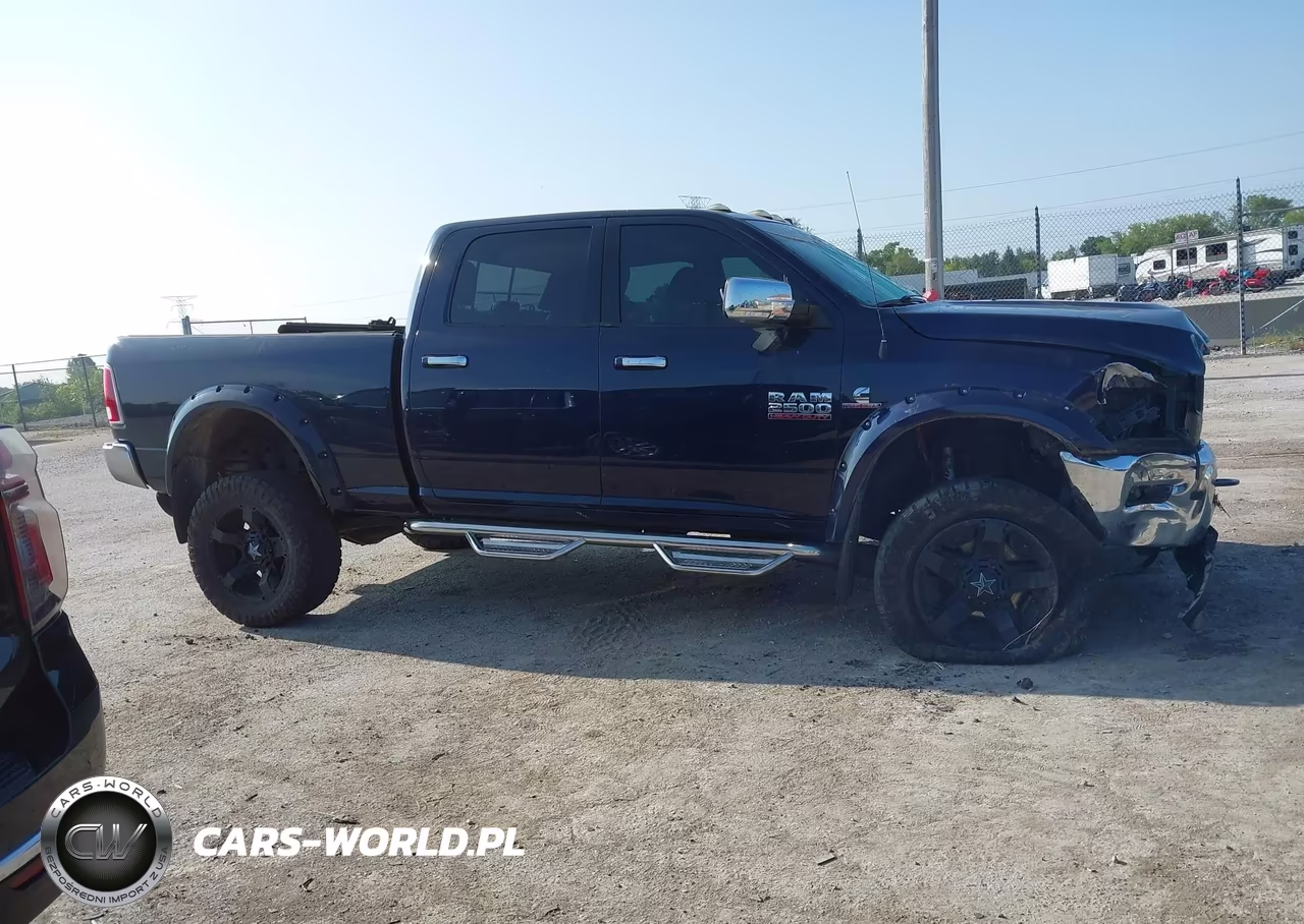 2014 Ram 2500 Laramie VIN:3C6UR5FL6EG144703 - 12