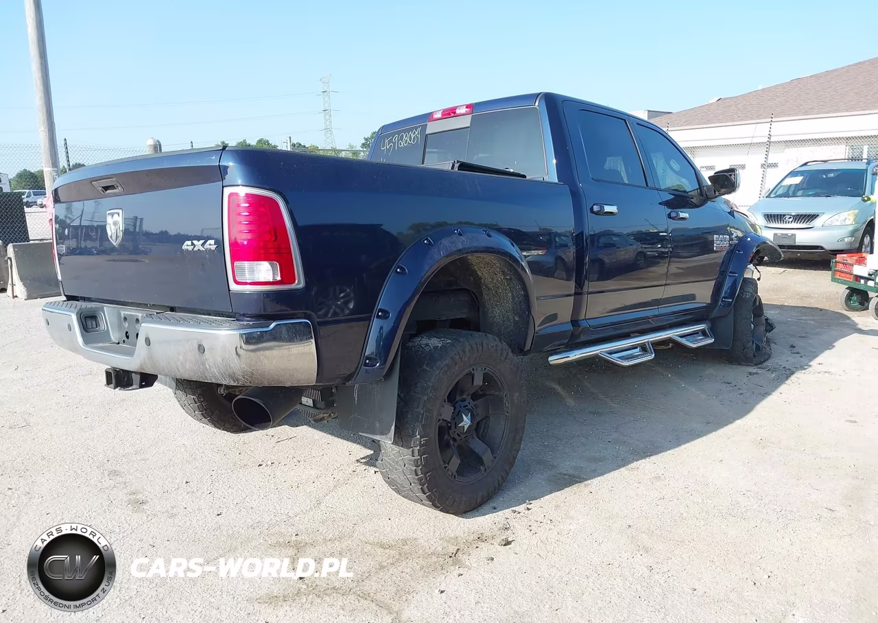 2014 Ram 2500 Laramie VIN:3C6UR5FL6EG144703 - 4