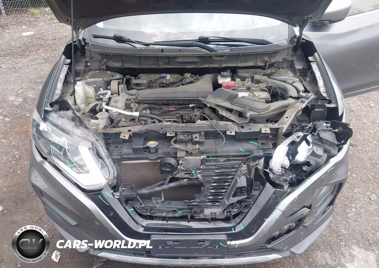 2018 Nissan Rogue S VIN:KNMAT2MV3JP553280 - 10
