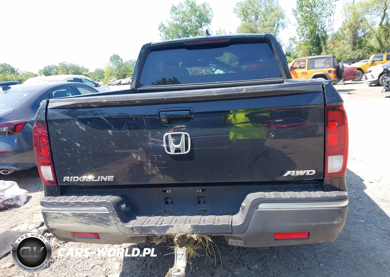 2019 Honda Ridgeline Sport VIN:5FPYK3F18KB039803 - 14