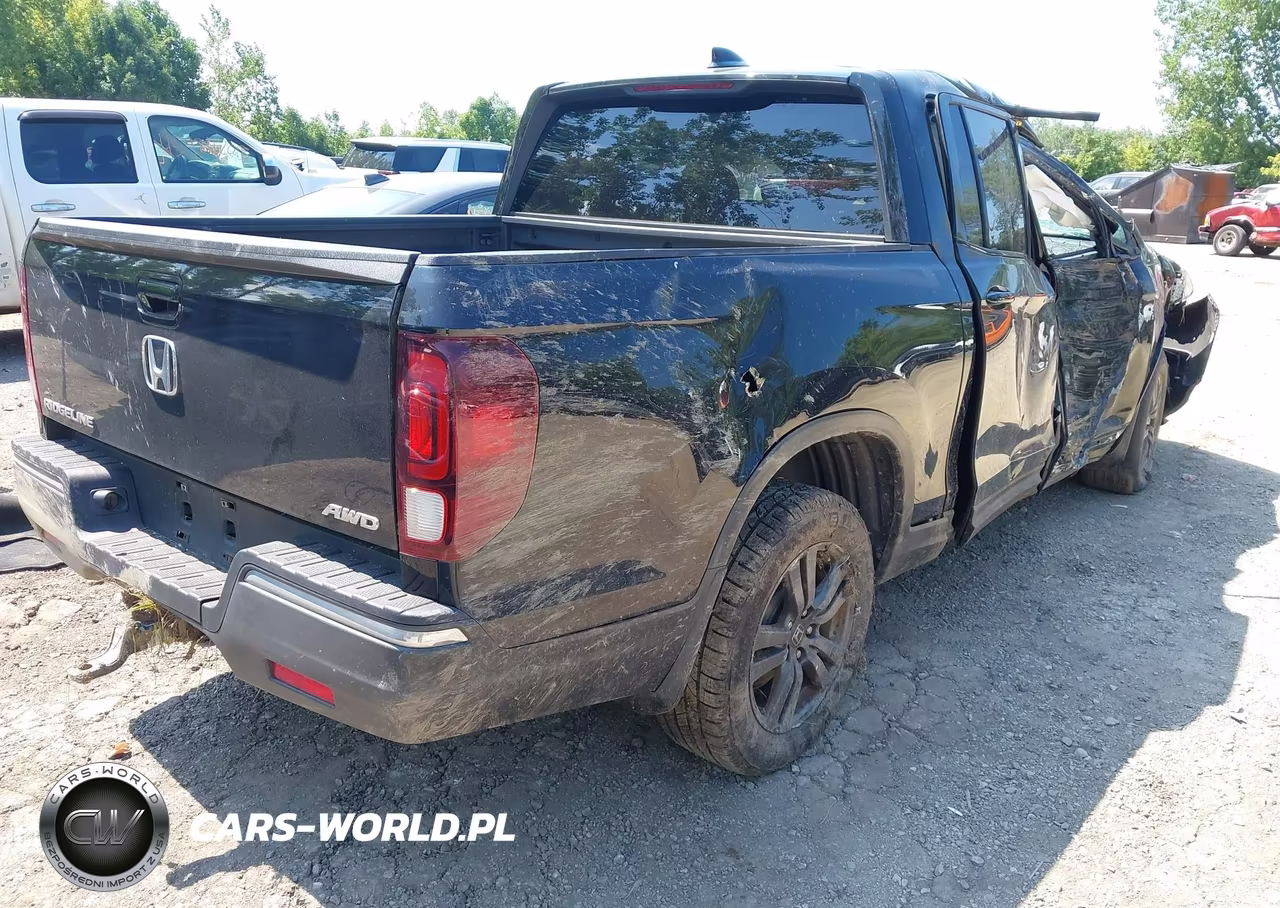 2019 Honda Ridgeline Sport VIN:5FPYK3F18KB039803 - 3