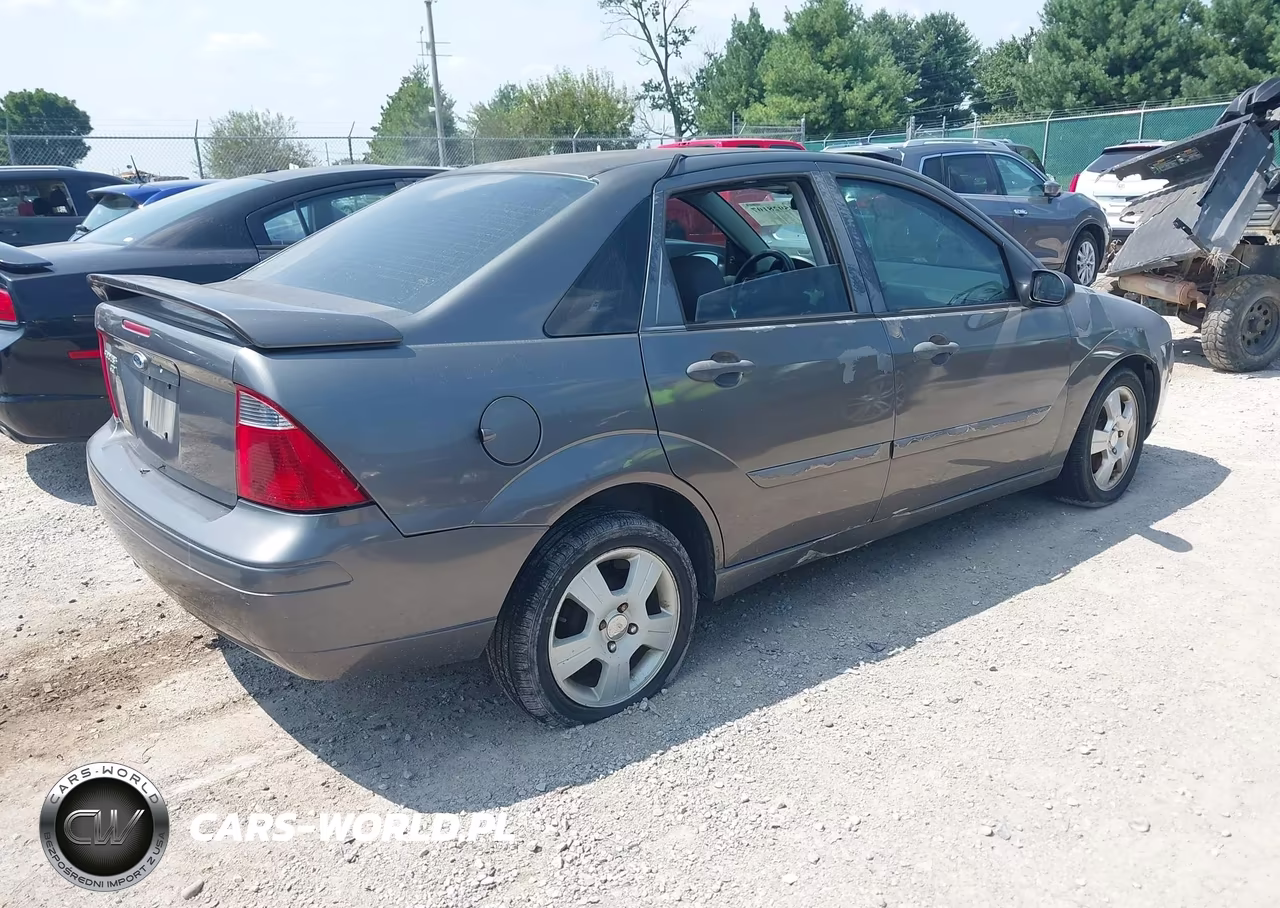2007 Ford Focus S-Se-Ses VIN:1FAHP34N57W157543 - 4