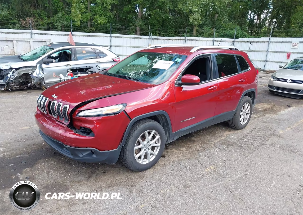 2015 Jeep Cherokee Latitude VIN:1C4PJMCS4FW533894 - 2