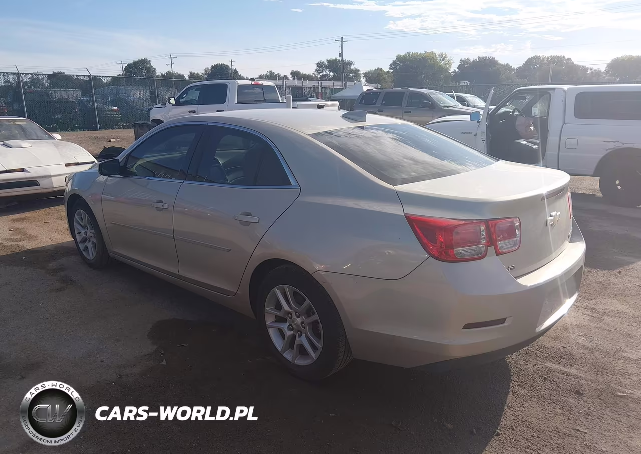 2015 Chevrolet Malibu 1Lt VIN:1G11C5SL9FF185034 - 3