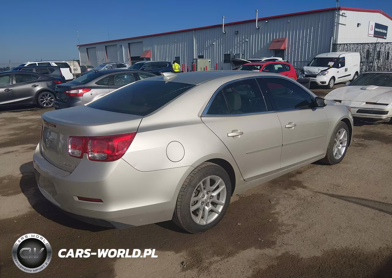 2015 Chevrolet Malibu 1Lt VIN:1G11C5SL9FF185034 - 4