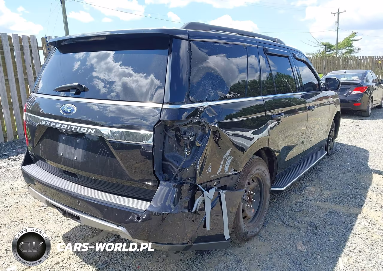 2020 Ford Expedition Xlt VIN:1FMJU1JT8LEA74955 - 4