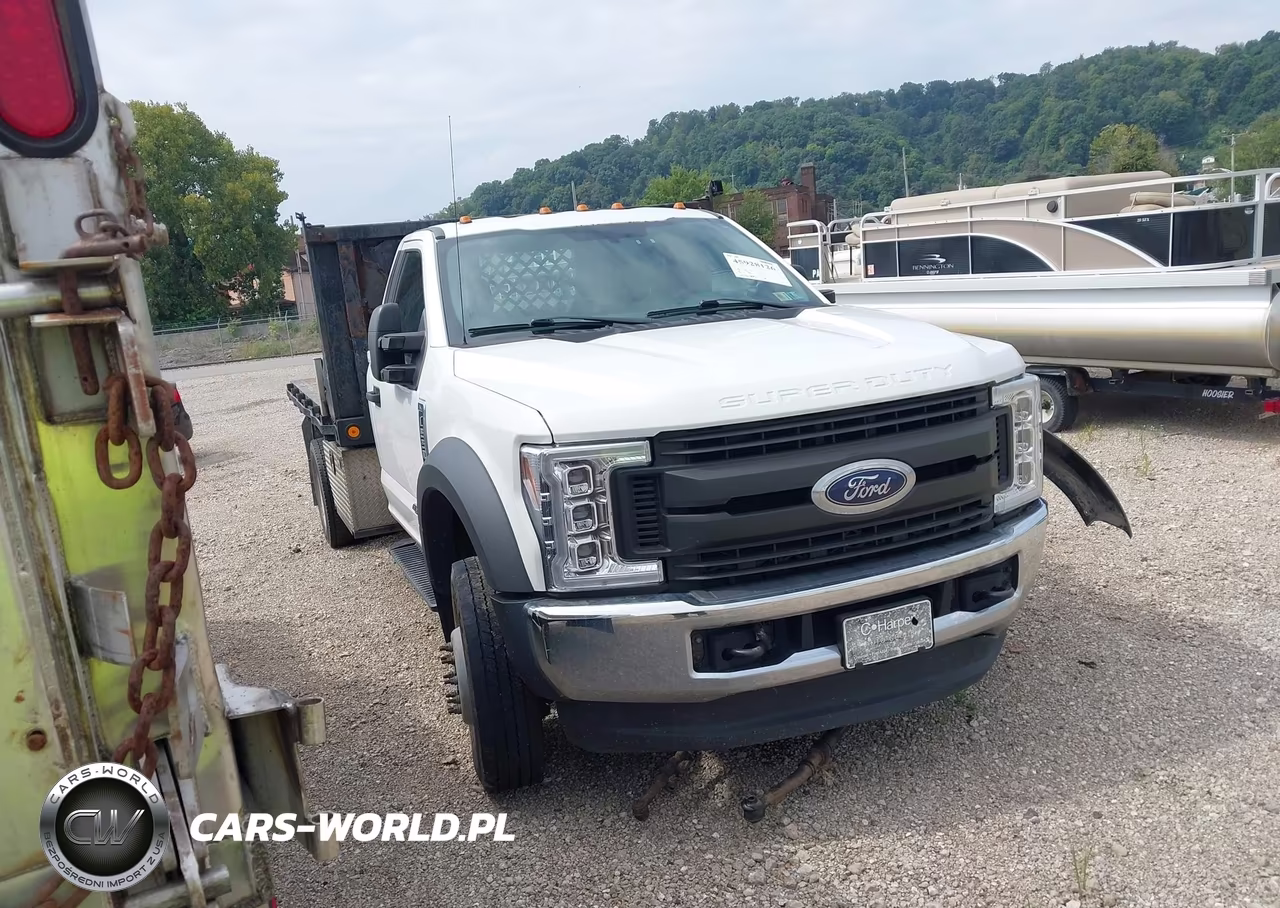 2017 Ford F-550 Chassis Xl – zdjęcie 1 z 17