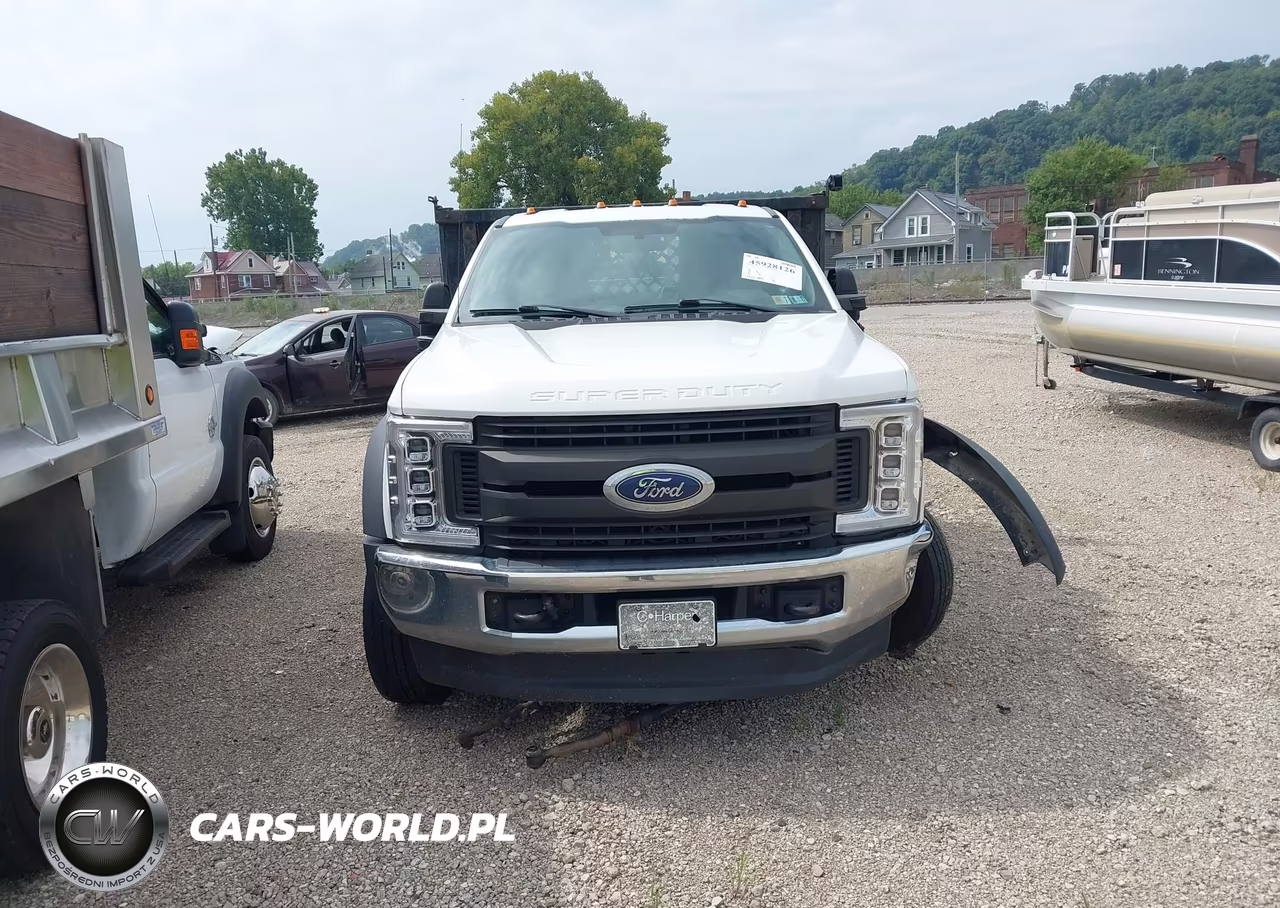 2017 Ford F-550 Chassis Xl VIN:1FDUF5HT8HDA01313 - 14