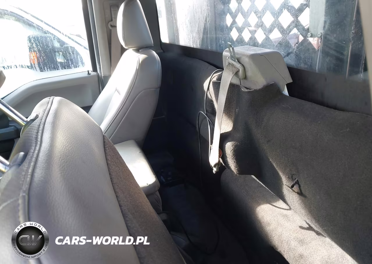 2017 Ford F-550 Chassis Xl VIN:1FDUF5HT8HDA01313 - 6