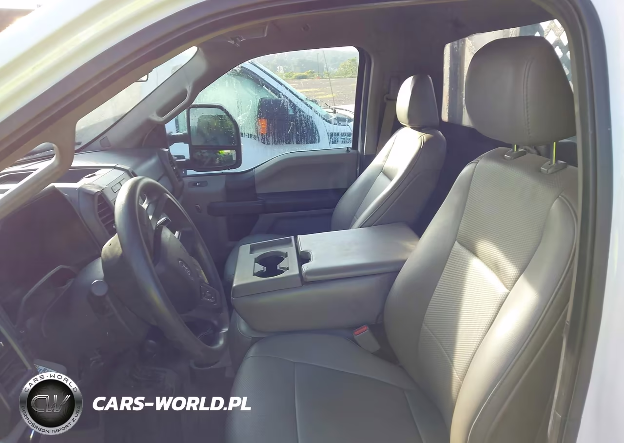 2017 Ford F-550 Chassis Xl VIN:1FDUF5HT8HDA01313 - 7