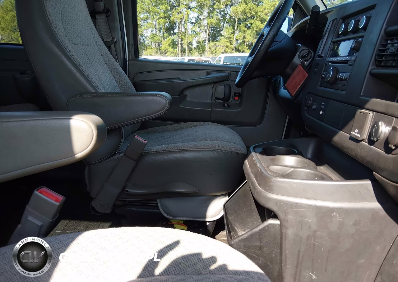 2015 Chevrolet Express 2500 Ls VIN:1GNWGPFF3F1271204 - 5