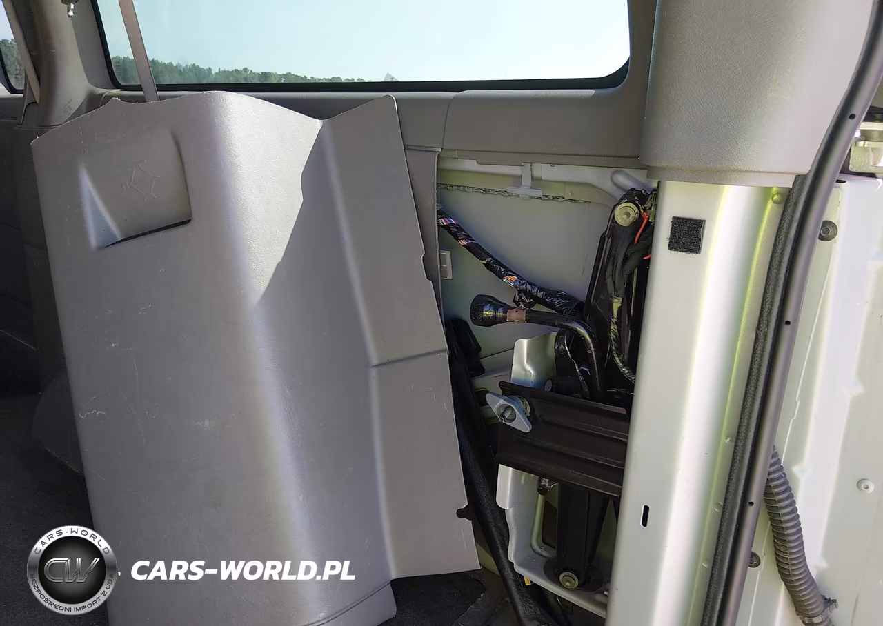2015 Chevrolet Express 2500 Ls VIN:1GNWGPFF3F1271204 - 6