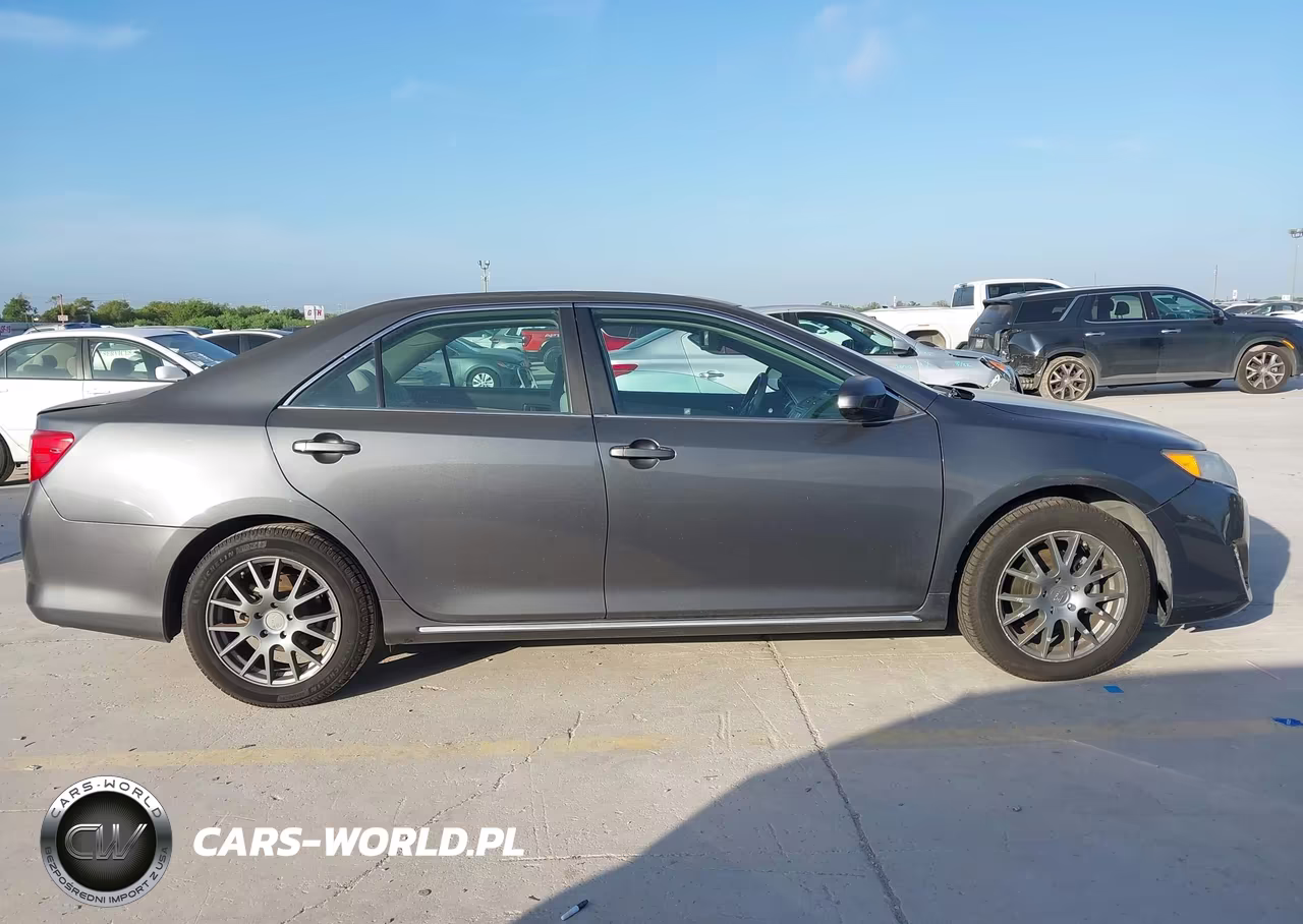 2012 Toyota Camry Xle VIN:4T1BF1FK1CU083890 - 13