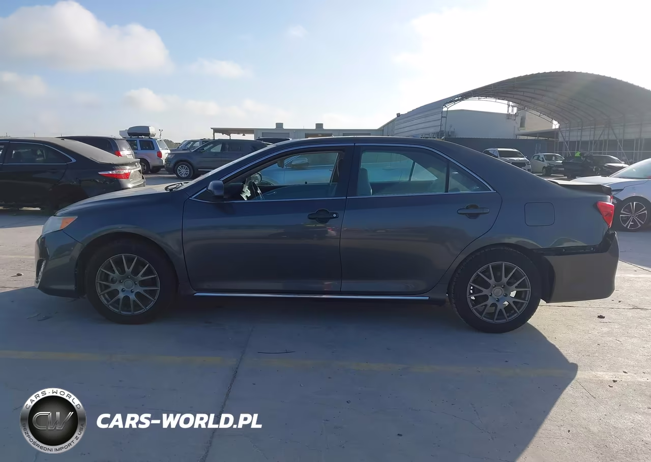 2012 Toyota Camry Xle VIN:4T1BF1FK1CU083890 - 14