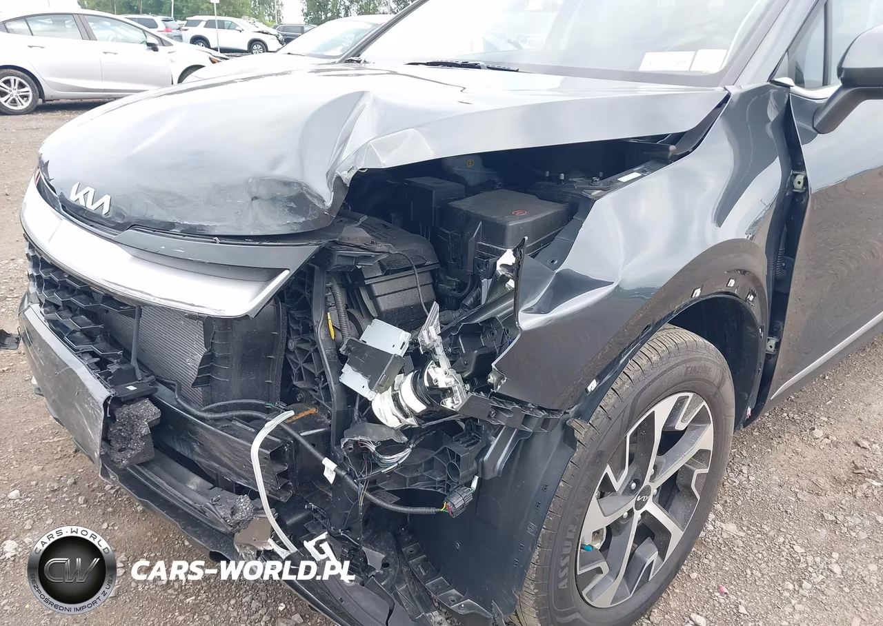 2025 Kia Sportage Ex VIN:KNDPVCDF7S7340952 - 6