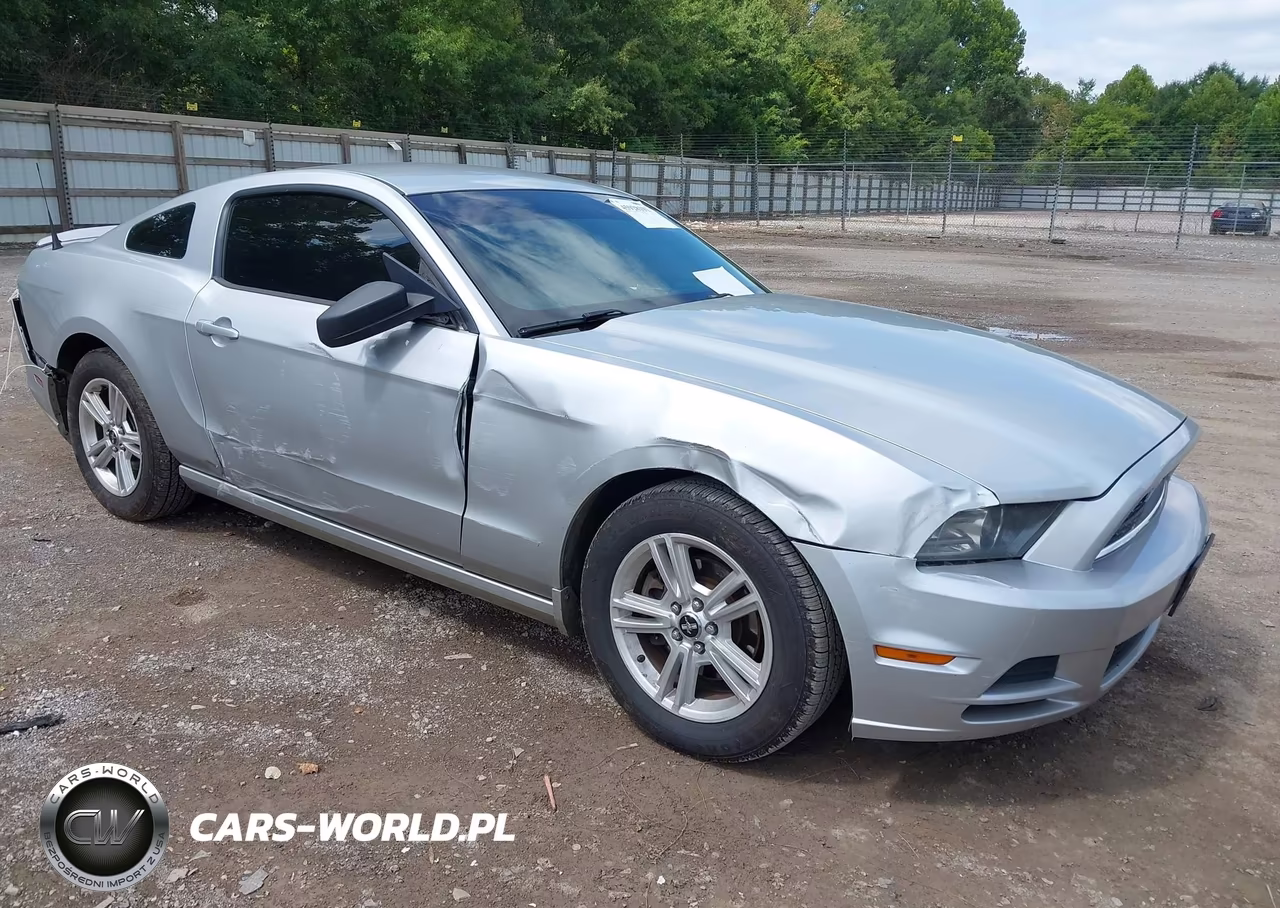 2013 Ford Mustang V6