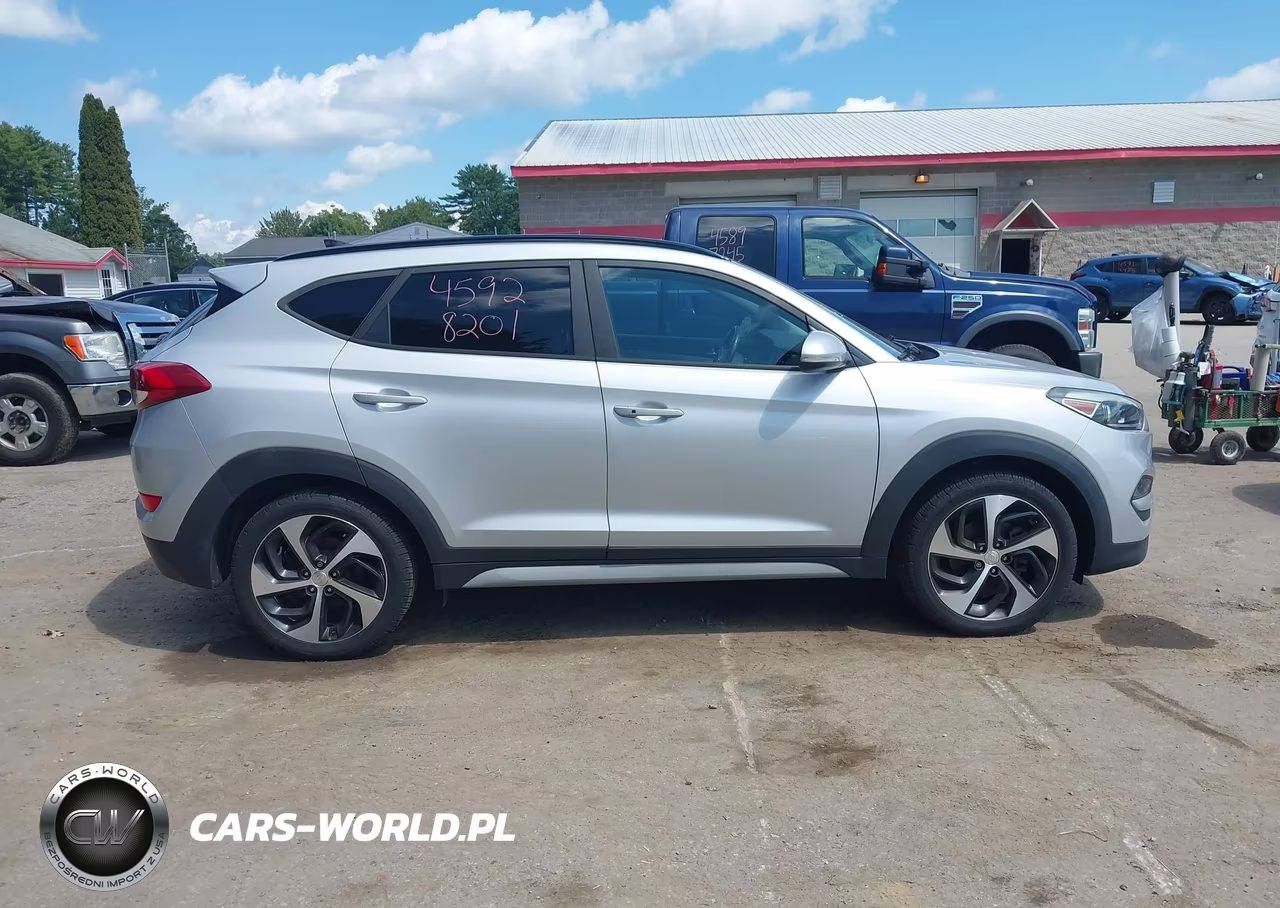 2018 Hyundai Tucson Value VIN:KM8J3CA2XJU687328 - 13