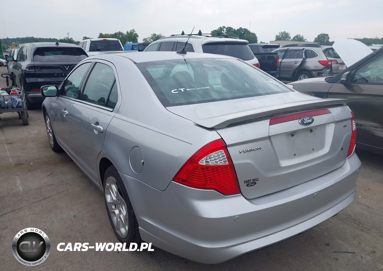 2011 Ford Fusion Se VIN:3FAHP0HA2BR240784 - 3