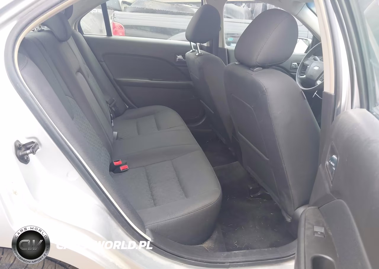 2011 Ford Fusion Se VIN:3FAHP0HA2BR240784 - 8