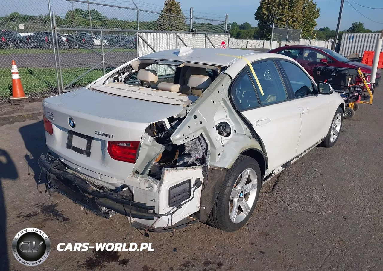 2015 BMW 328I xDrive VIN:WBA3B3C51FJ984856 - 4