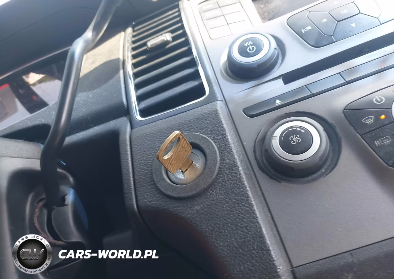 2015 Ford Police Interceptor VIN:1FAHP2MK1FG151859 - 11