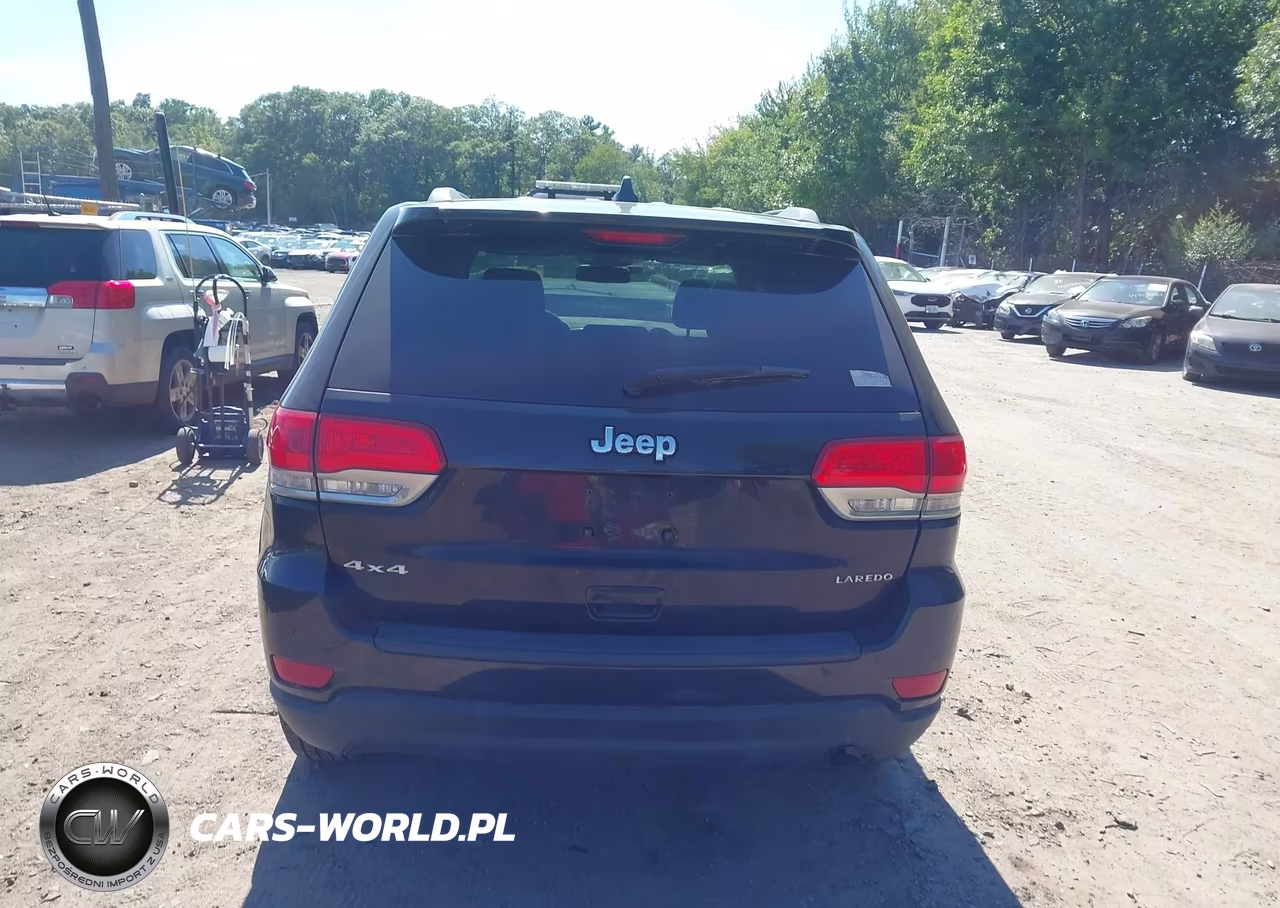 2015 Jeep Grand Cherokee Laredo VIN:1C4RJFAGXFC182994 - 16
