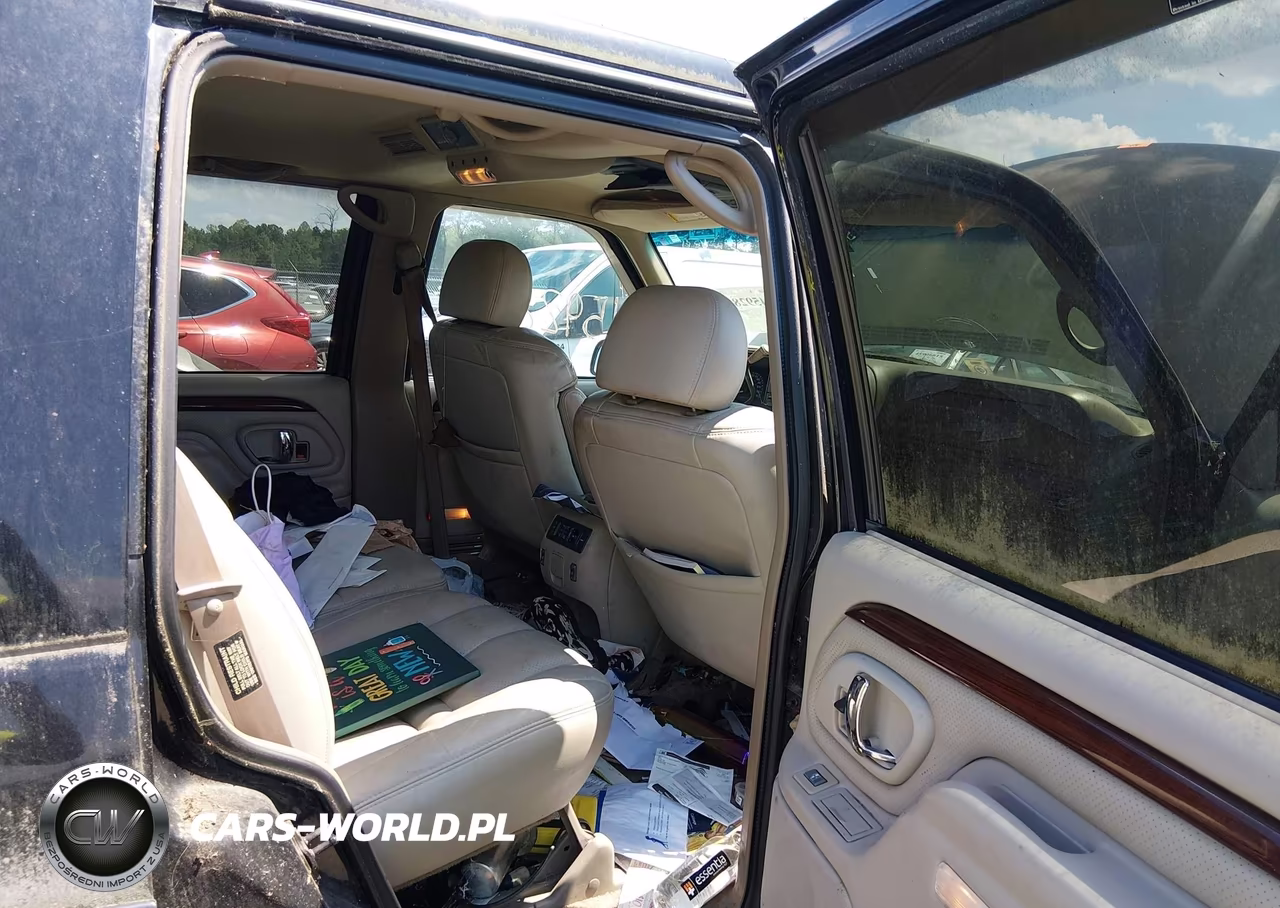 2000 Cadillac Escalade Standard VIN:1GYEK63R3YR228802 - 8